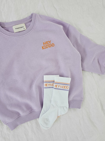Famvibes Sweatshirt Hey Kiddo lavendel