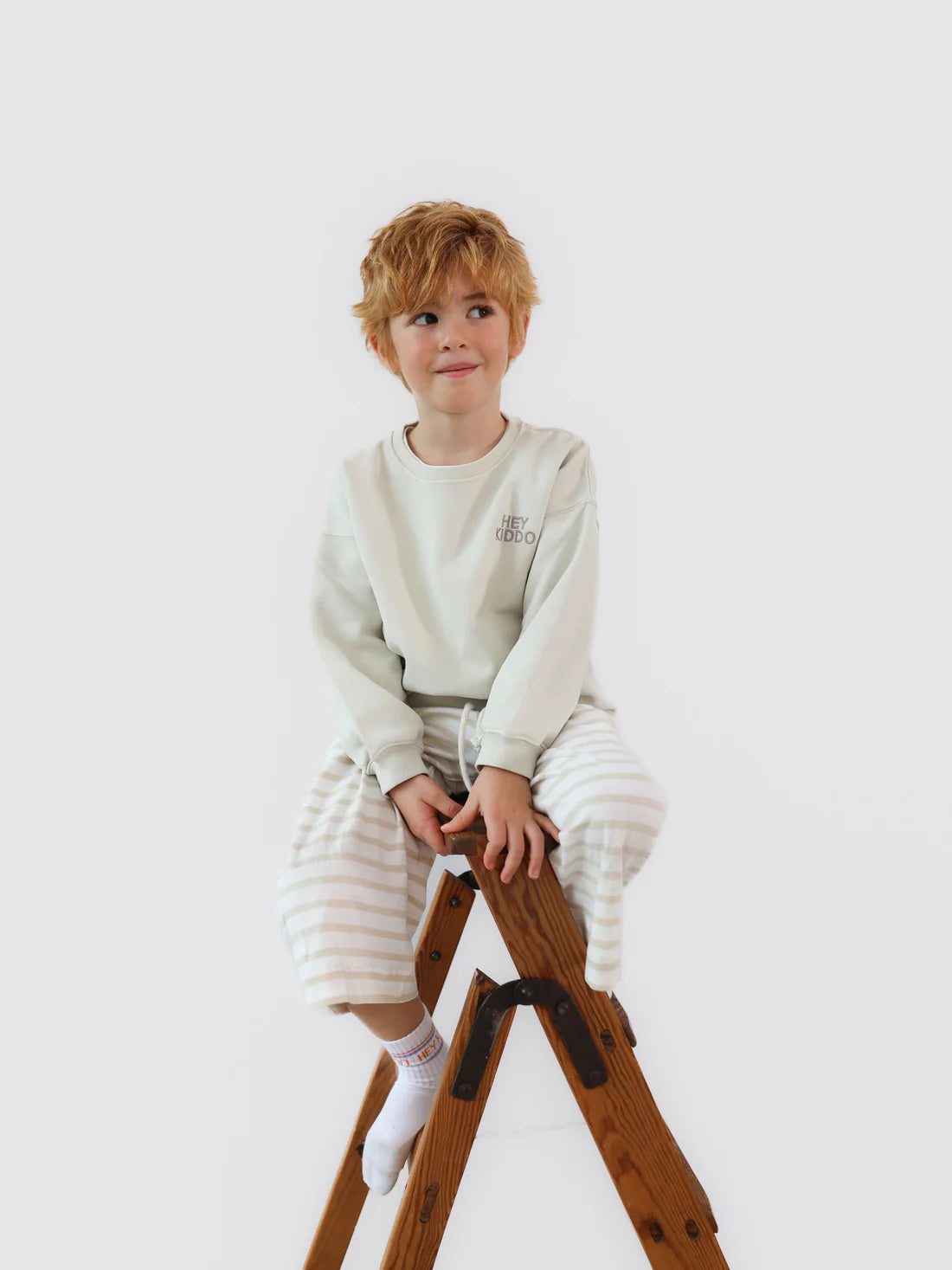Famvibes Sweatshirt Hey Kiddo beige