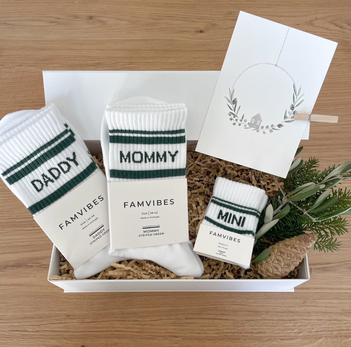 Geschenkbox Familybox Striped Weihnachtskranz
