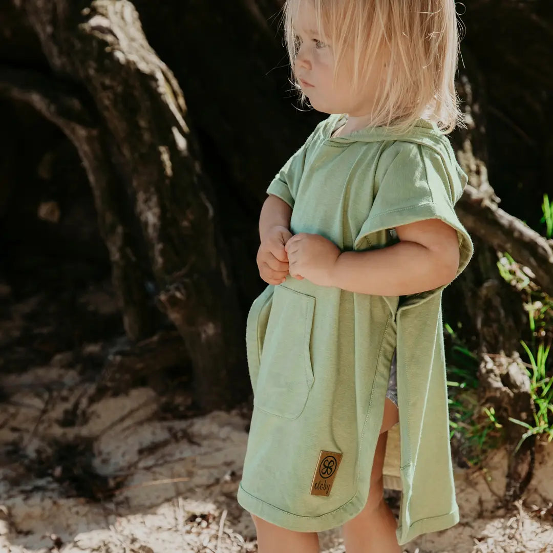Cloby UV Poncho olive green