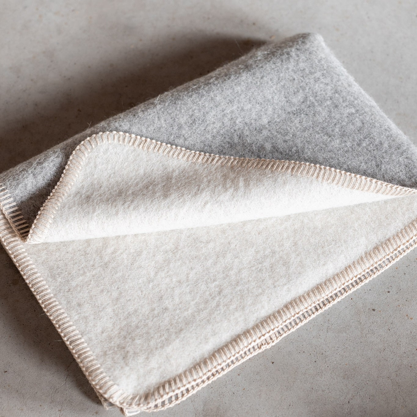 Van Buren Babydecke aus Alpakawolle 100x75 grau